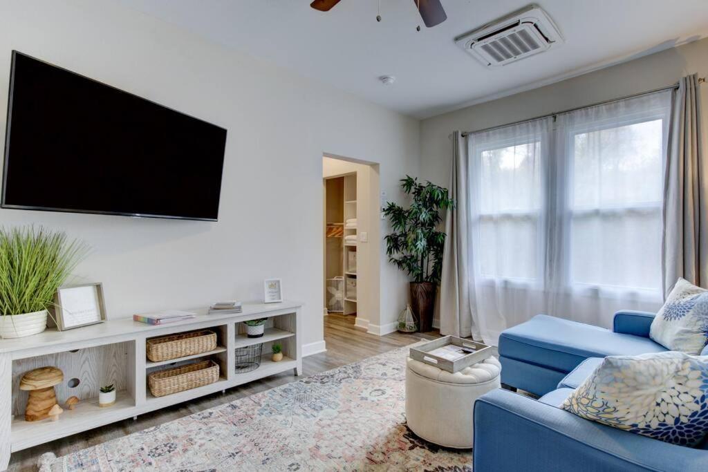 Spring Bungalow - A Cozy Getaway In Downtown Hot Springs! المظهر الخارجي الصورة