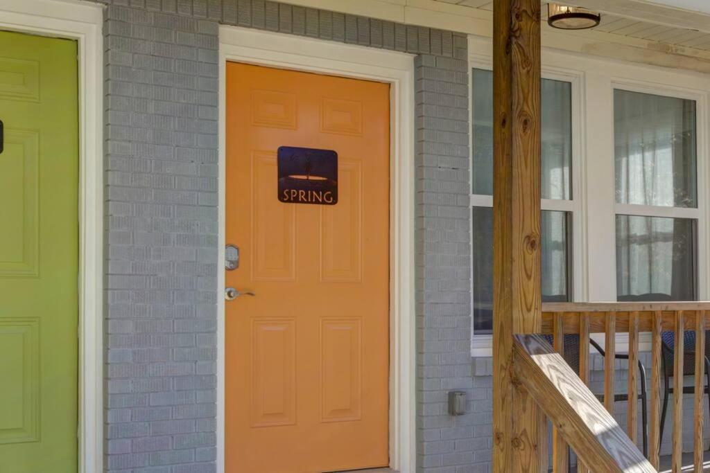 Spring Bungalow - A Cozy Getaway In Downtown Hot Springs! المظهر الخارجي الصورة