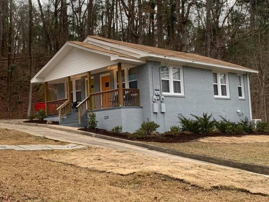 Spring Bungalow - A Cozy Getaway In Downtown Hot Springs! المظهر الخارجي الصورة